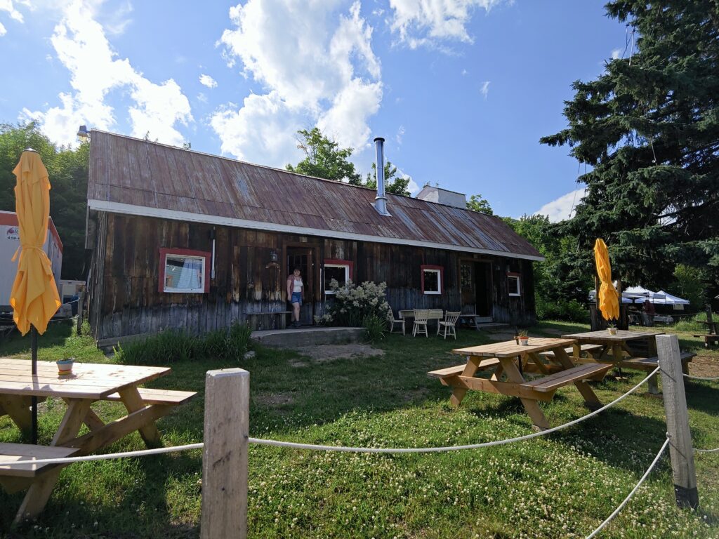 Bistro La Cabane - buvette de village