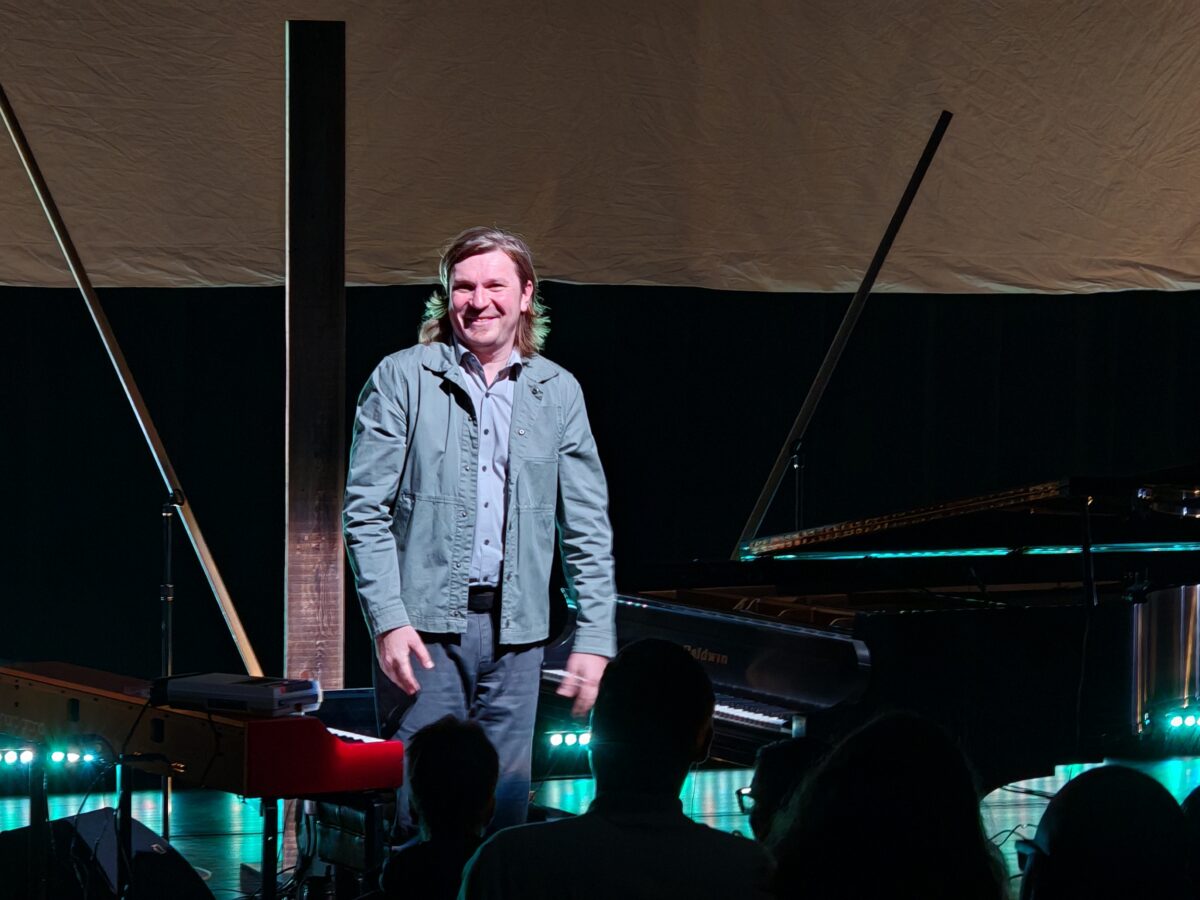 Roman Zavada, pianiste à la Place des arts pour son spectacle Forêt pour deux pianos le 1er novembre 2024