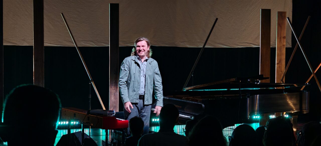 Zavada Roman Zavada : quand dame nature s'empare des pianos | Arts et culture