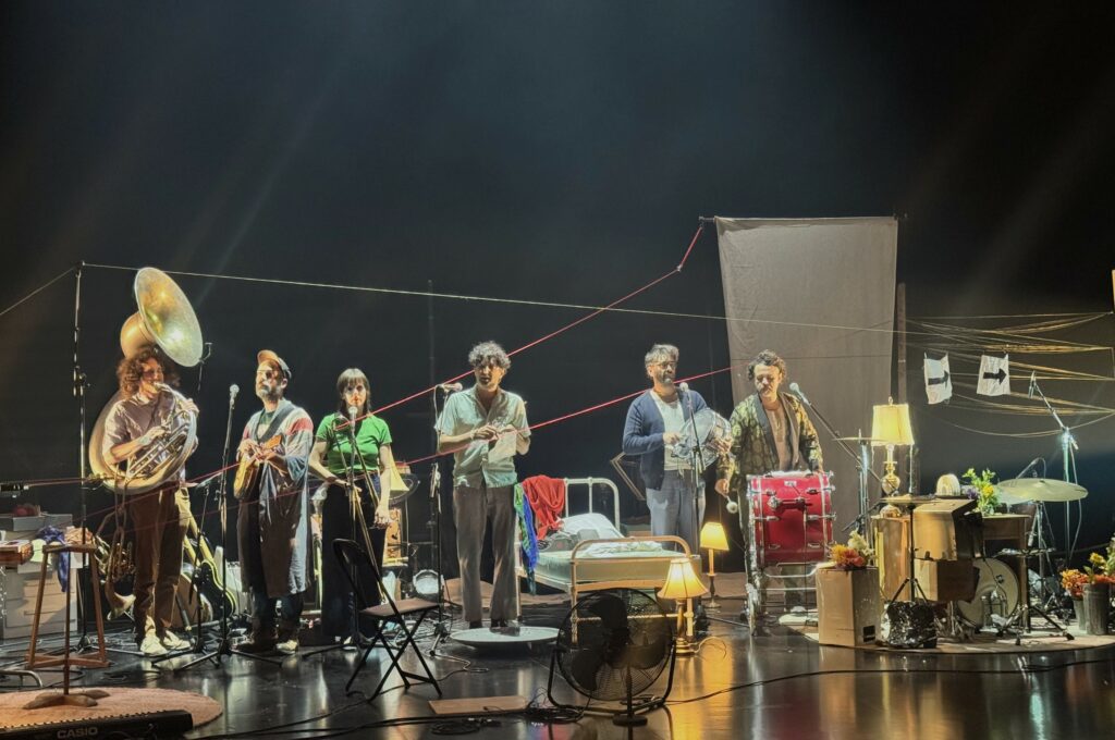 L’orchestre d’hommes- orchestres Photo @Lise Breton